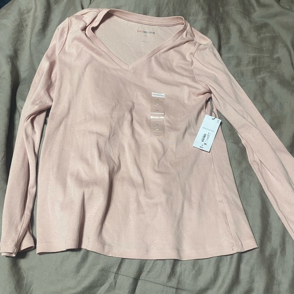 Liz Claiborne Tops - Liz Claiborne Blush V-Neck Long Sleeve Blouse